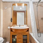 Cosy 1bdr Flat With Pool In By Lovelystay Apartament Portimão