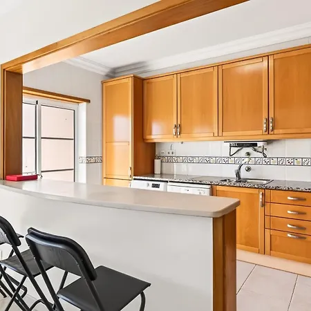 Cosy 1bdr Flat With Pool In By Lovelystay *