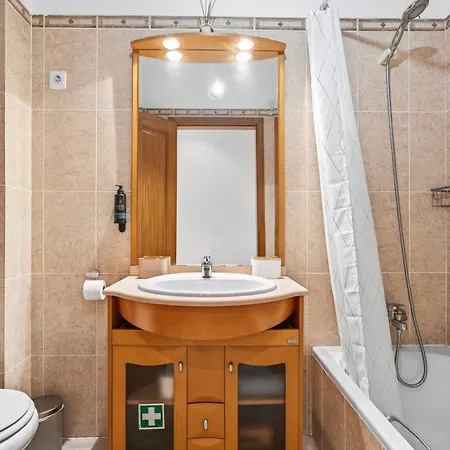 1br With Pool By Lovelystay Apartment Portimao