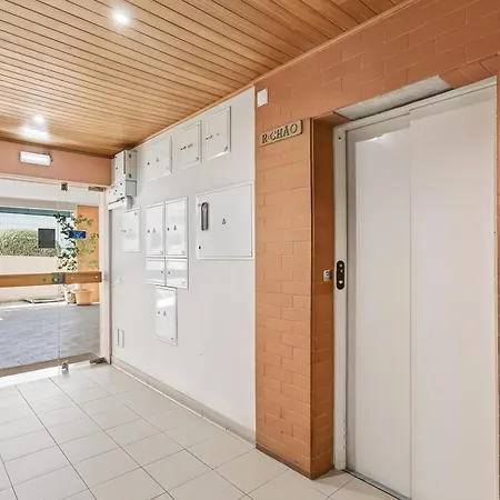 Cosy 1bdr Flat With Pool In By Lovelystay *