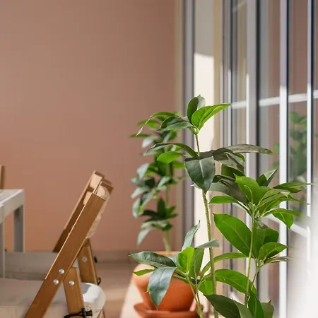 Cosy 1bdr Flat With Pool In By Lovelystay Apartament *