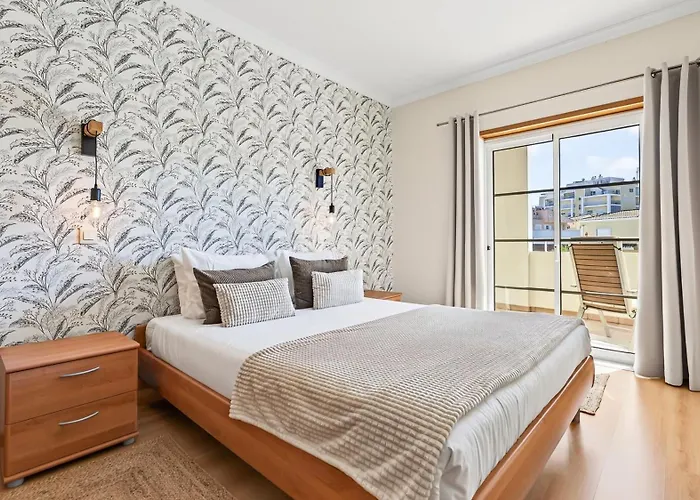 Cosy 1bdr Flat With Pool In By Lovelystay Portimao