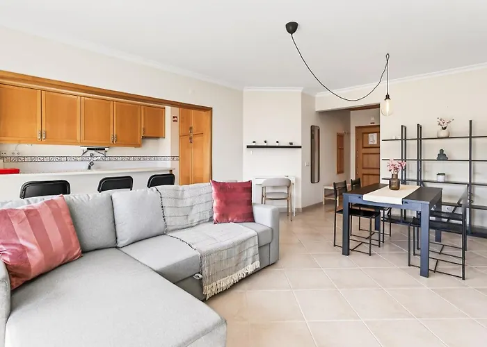 Cosy 1bdr Flat With Pool In By Lovelystay Portimao