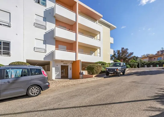 Cosy 1bdr Flat With Pool In By Lovelystay