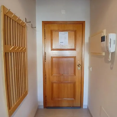 公寓 Cosy 1bdr Flat With Pool In By Lovelystay