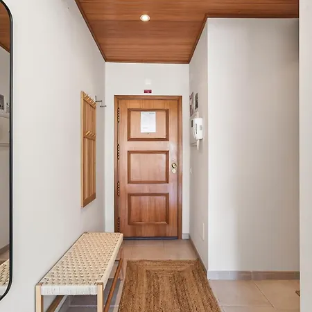 Cosy 1bdr Flat With Pool In By Lovelystay *